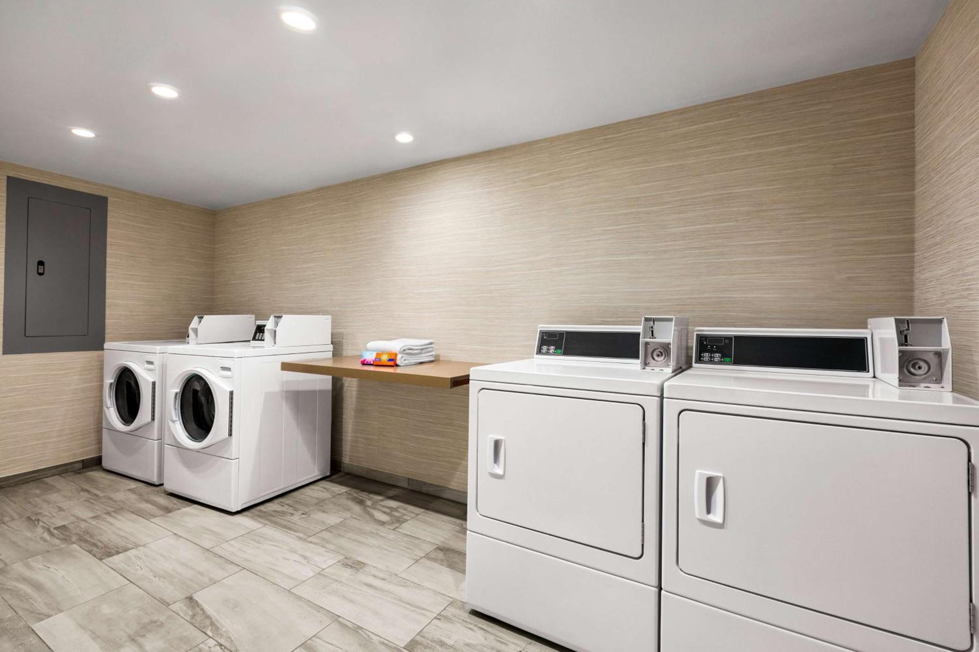 Hilton Garden 3*