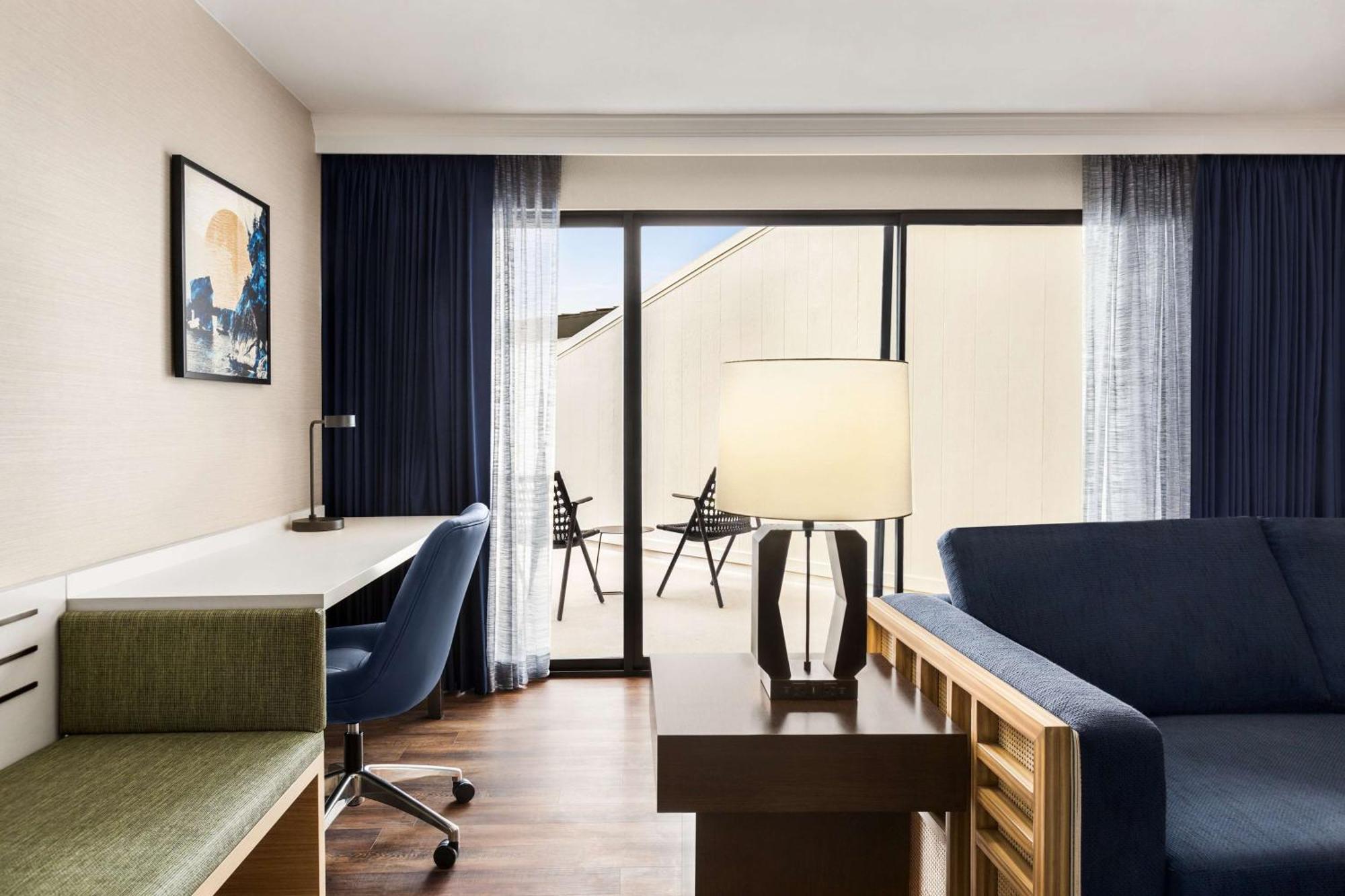 Hilton Garden 3*