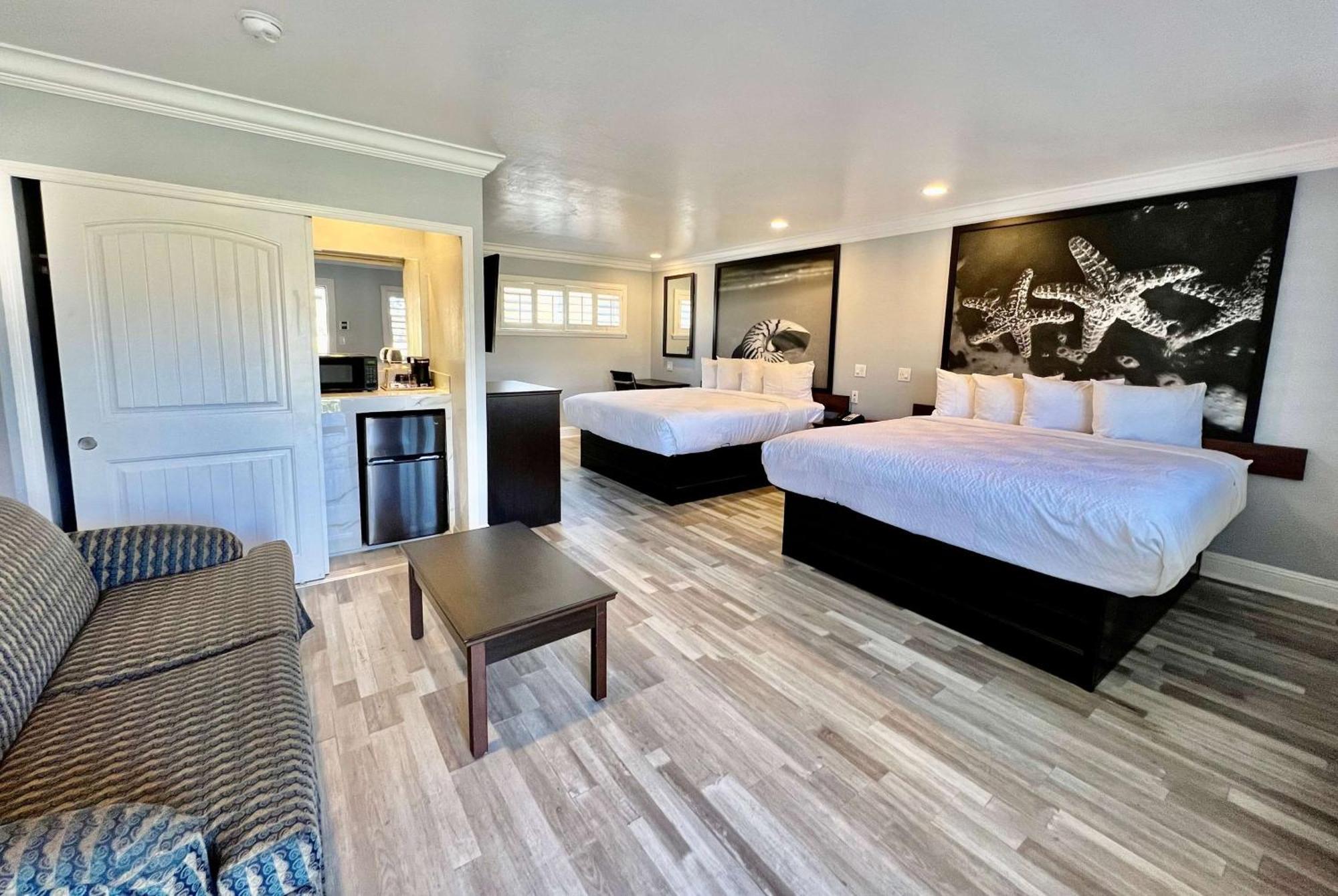 Aura Motel Monterey