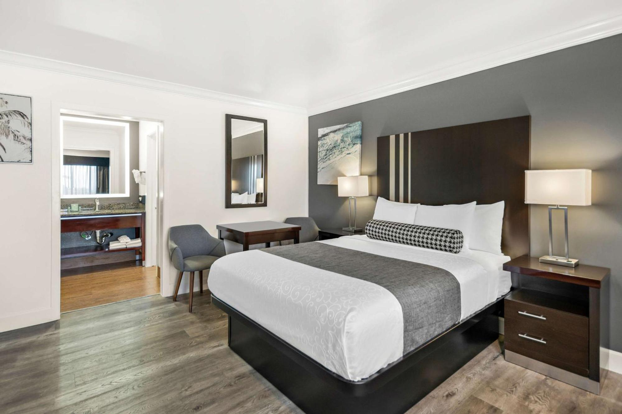 Western Park Crest Motel 3*