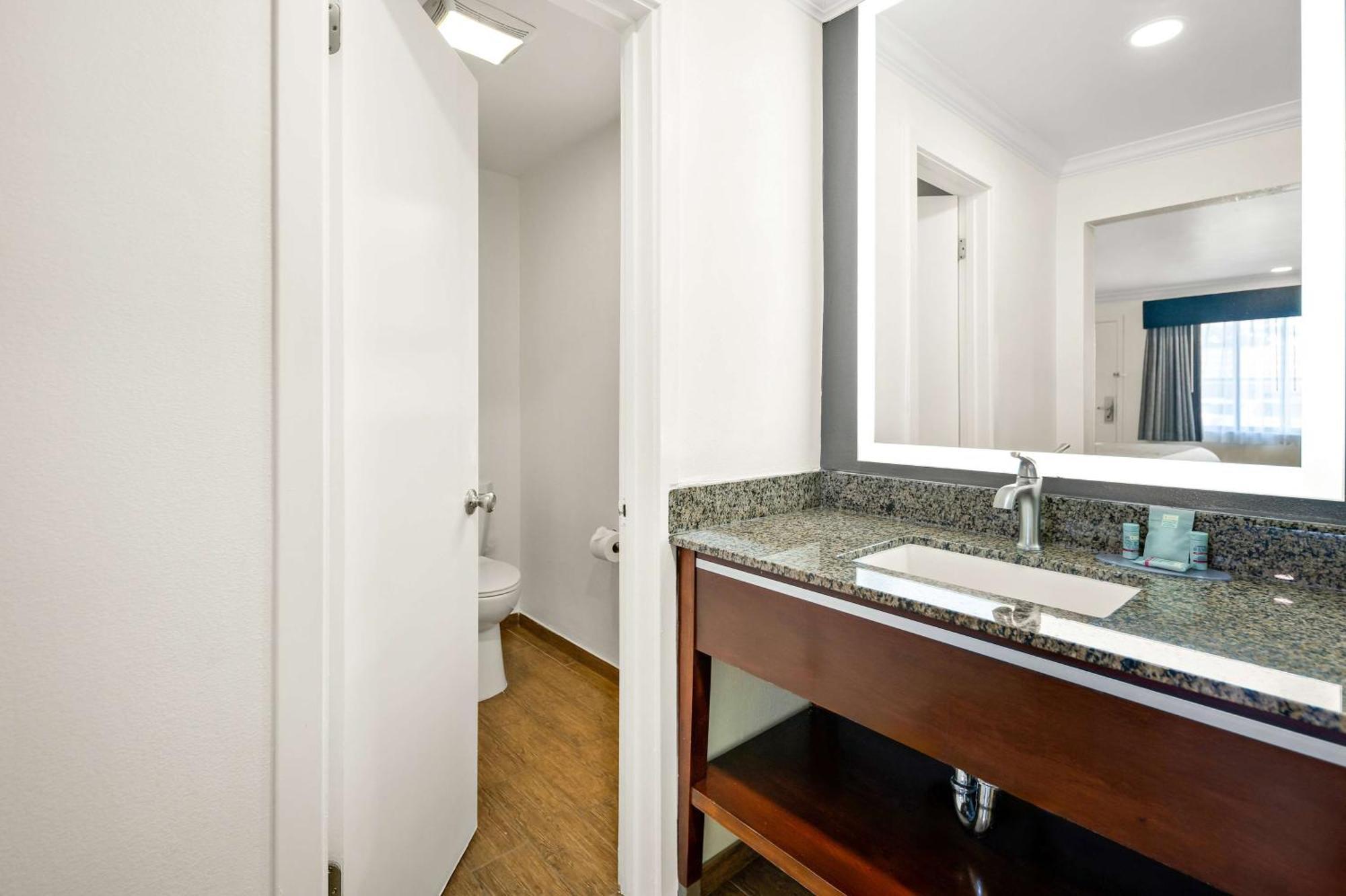 Motel Western Park Crest 3*