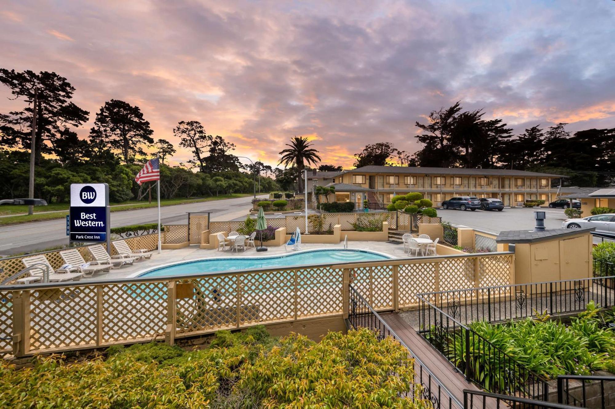 Western Park Crest Motel 3*