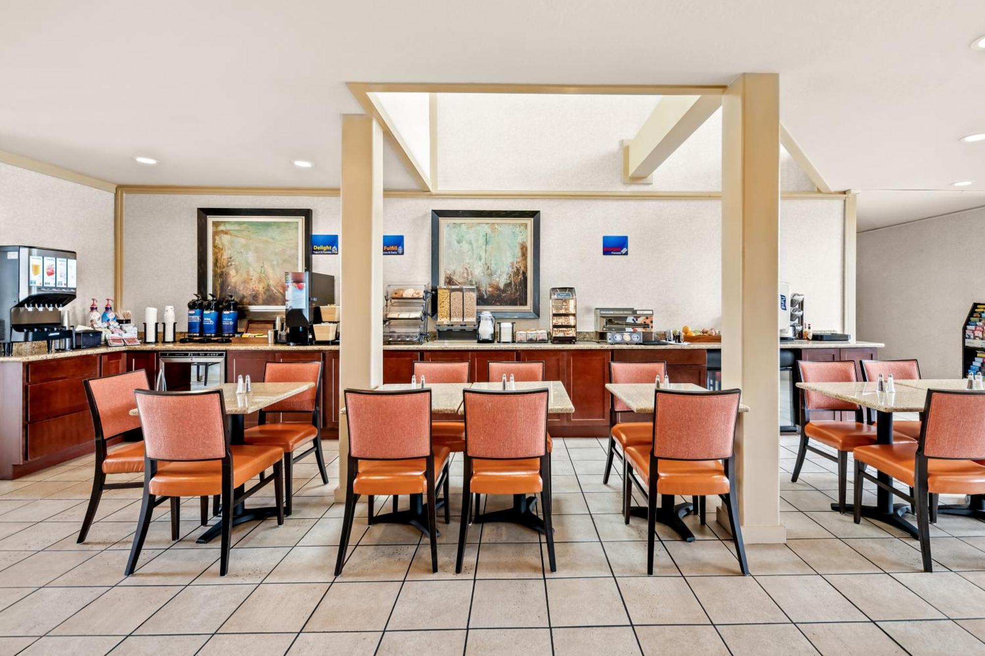 Best Western De Anza 3*