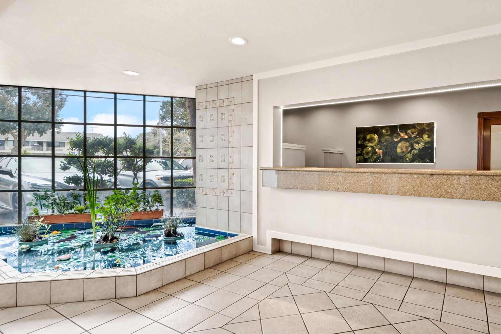 Best Western De Anza 3* Monterey