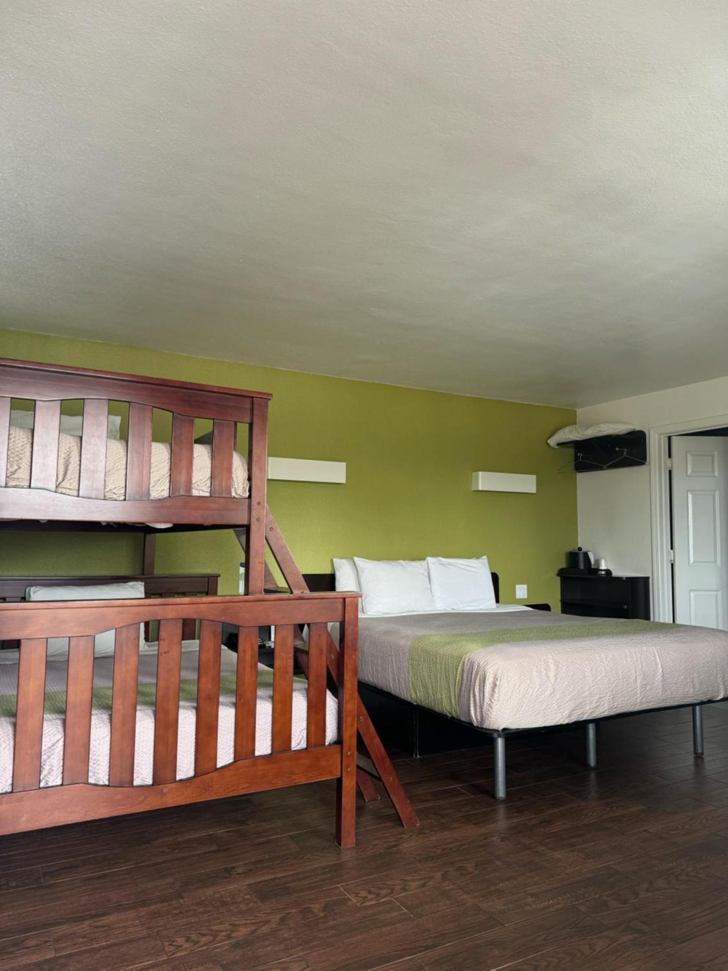 Fisherman's Cove Motel Monterey
