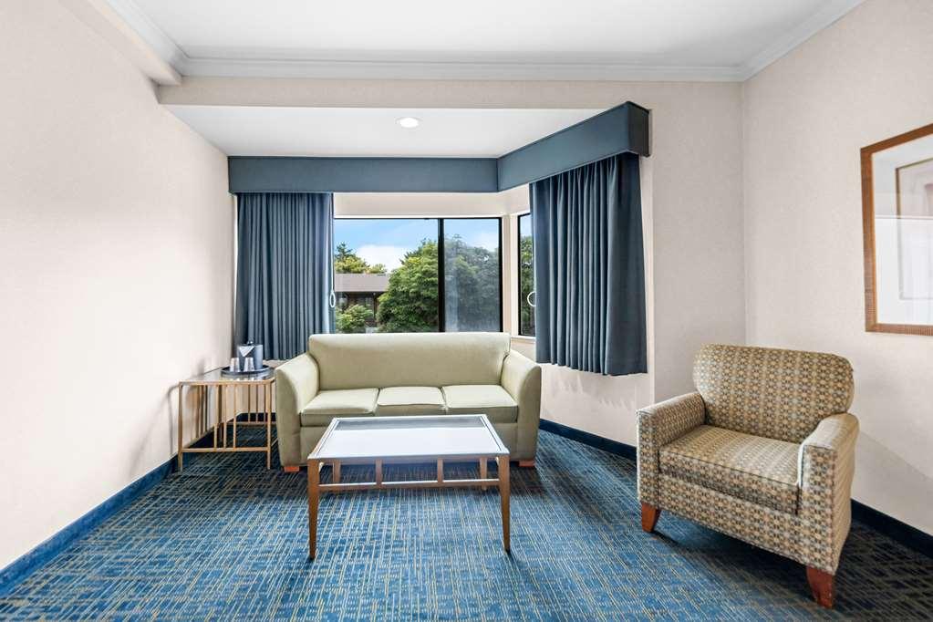 Best Western De Anza 3*