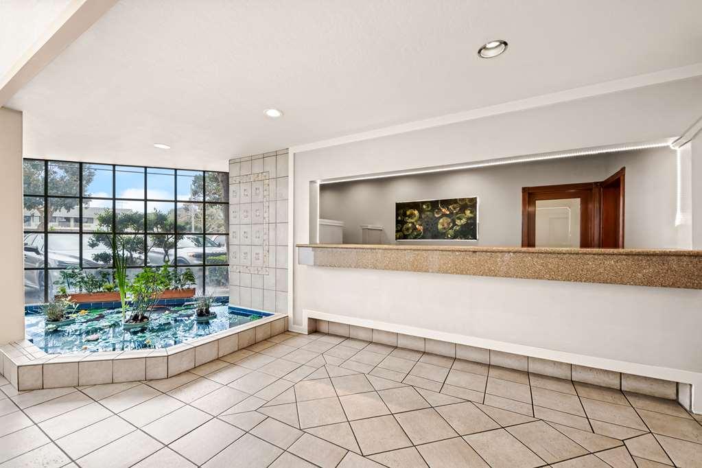 Best Western De Anza Hotel 3*