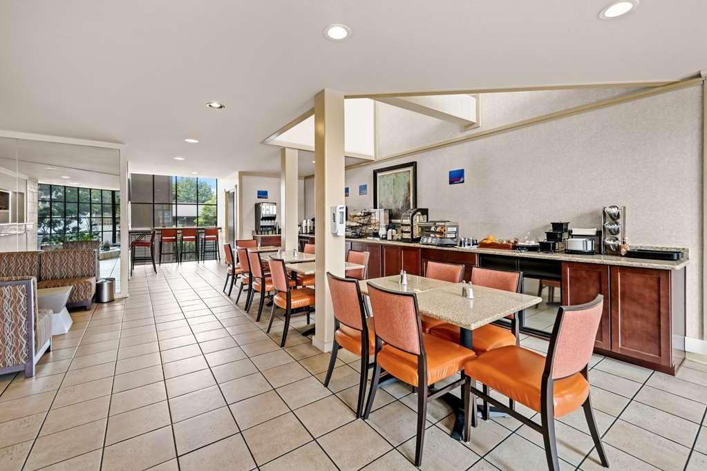 Best Western De Anza 3*