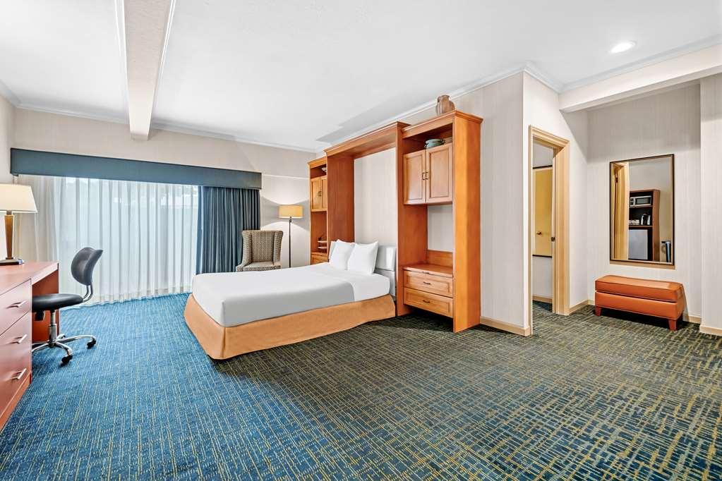 Best Western De Anza Monterey