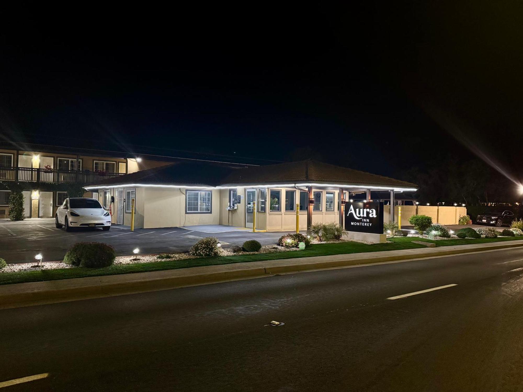 Aura Motel