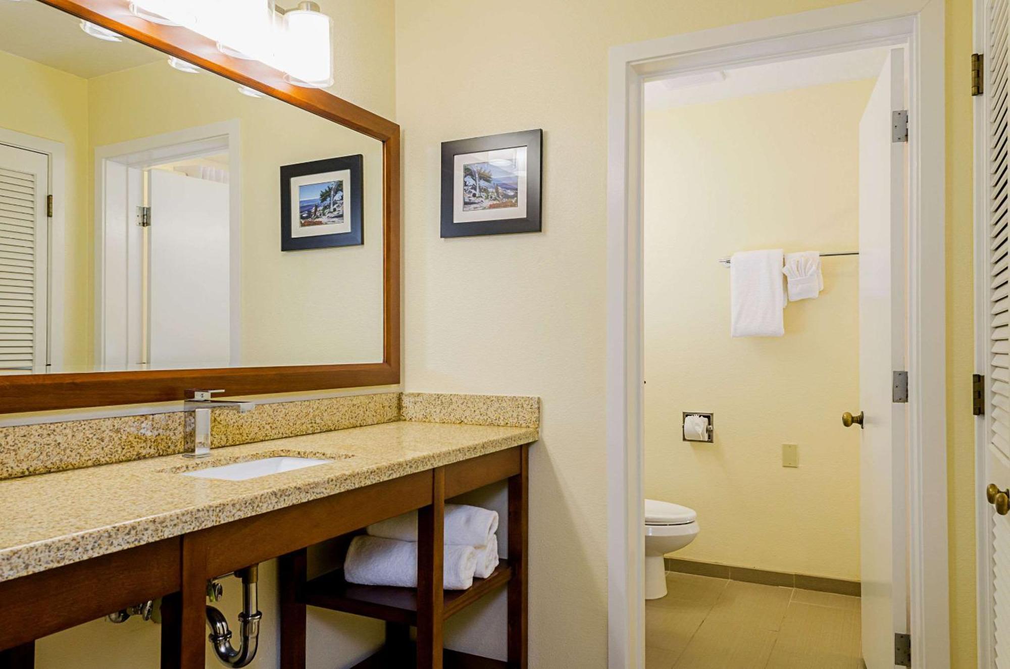 Comfort Peninsula Airport Monterey