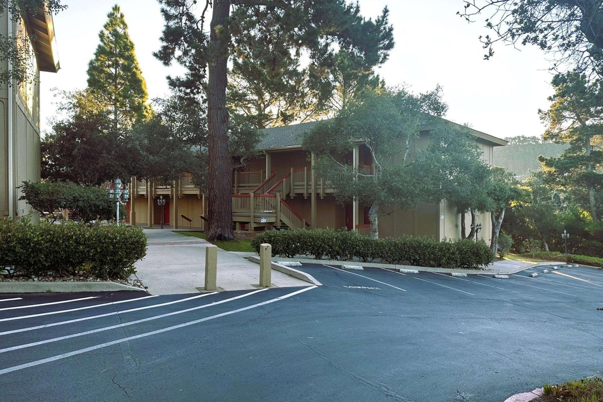 Comfort Peninsula Airport 2*