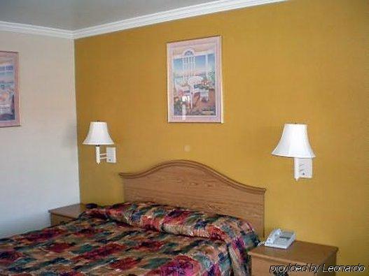Motel El Castell 2*