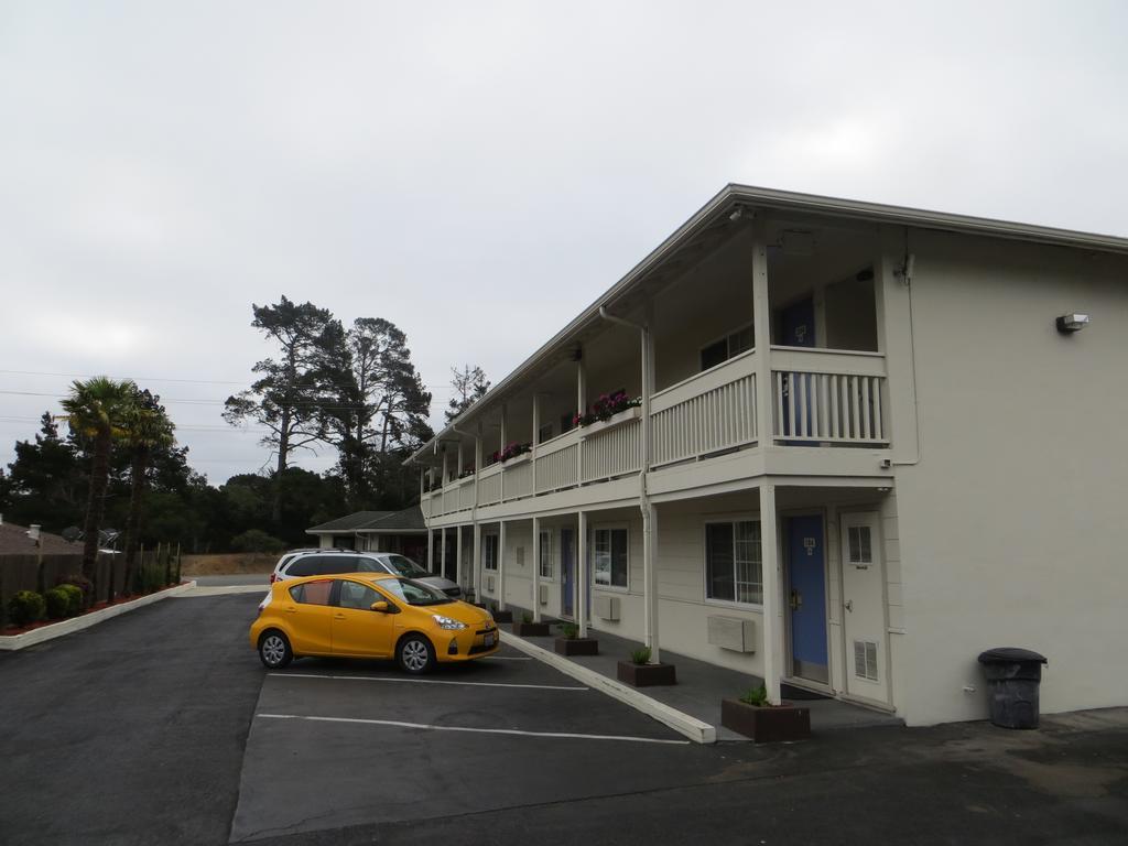 Fisherman's Cove 2* Monterey