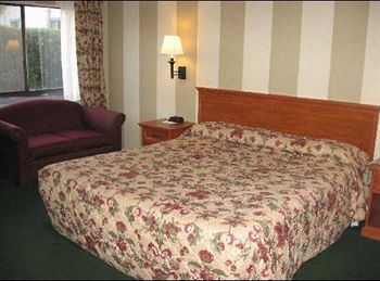 Munras Hotel 2*