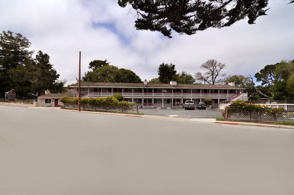Pelican 2* Monterey