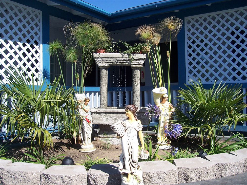 Motel The Fireplace Monterey