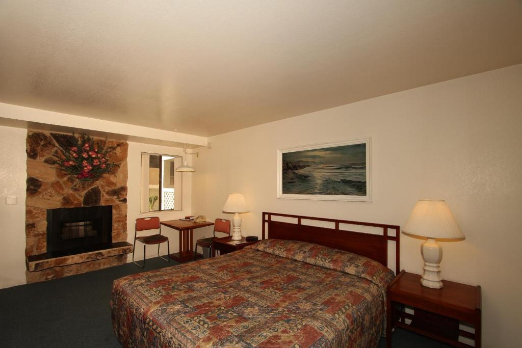 Motel Fireside