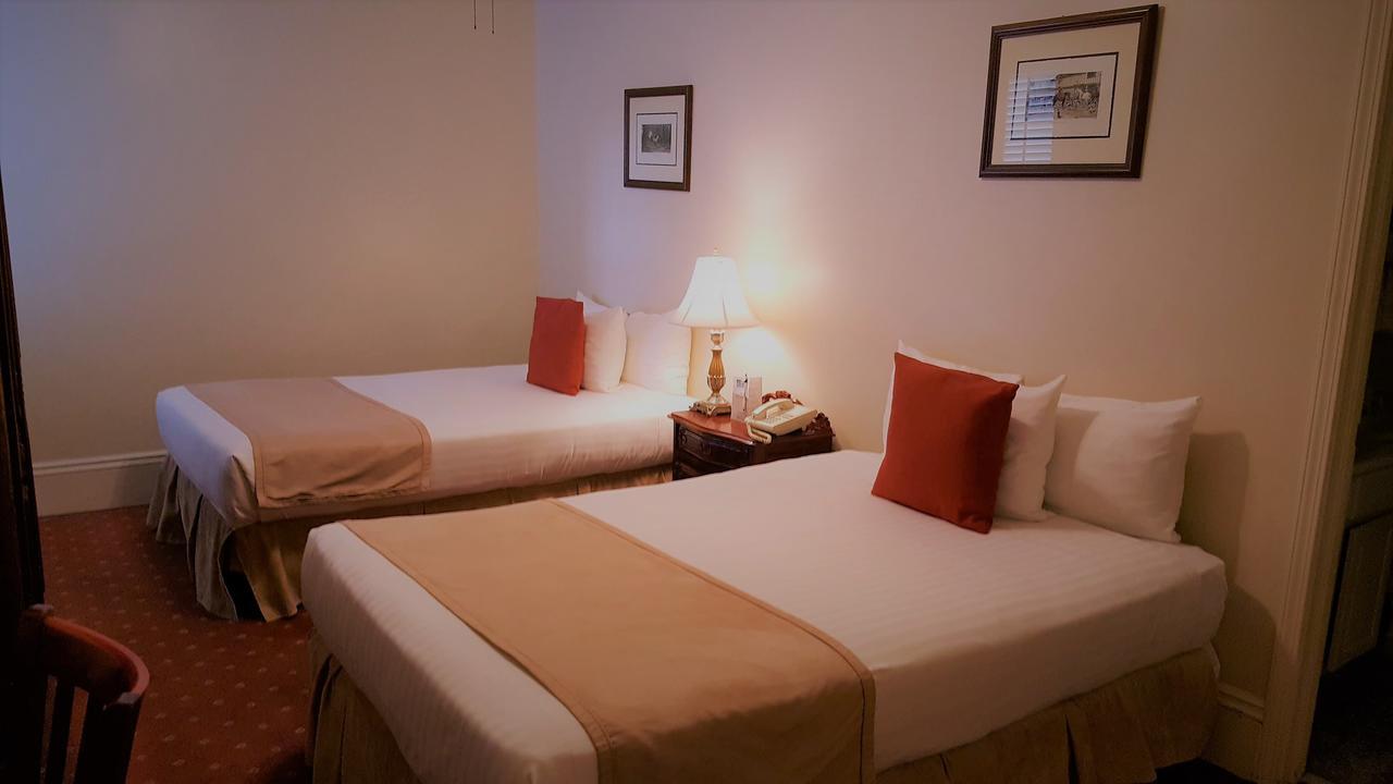 Hotel The