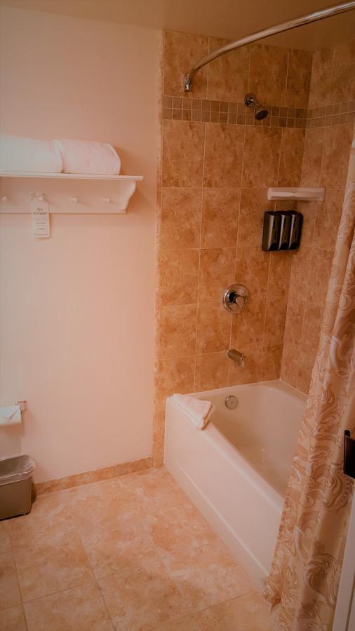 The 3* Monterey
