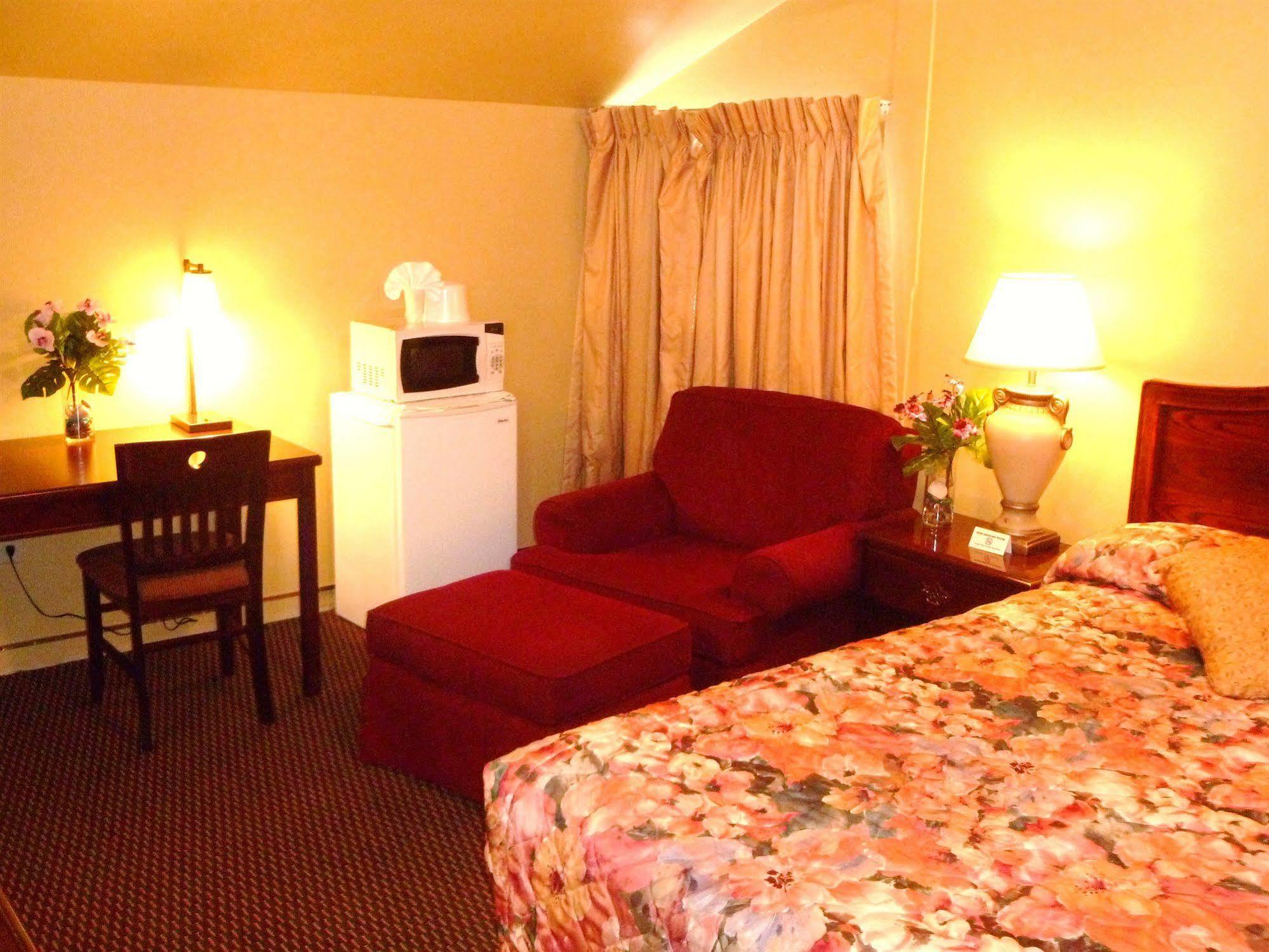 Bayside Motel 2*