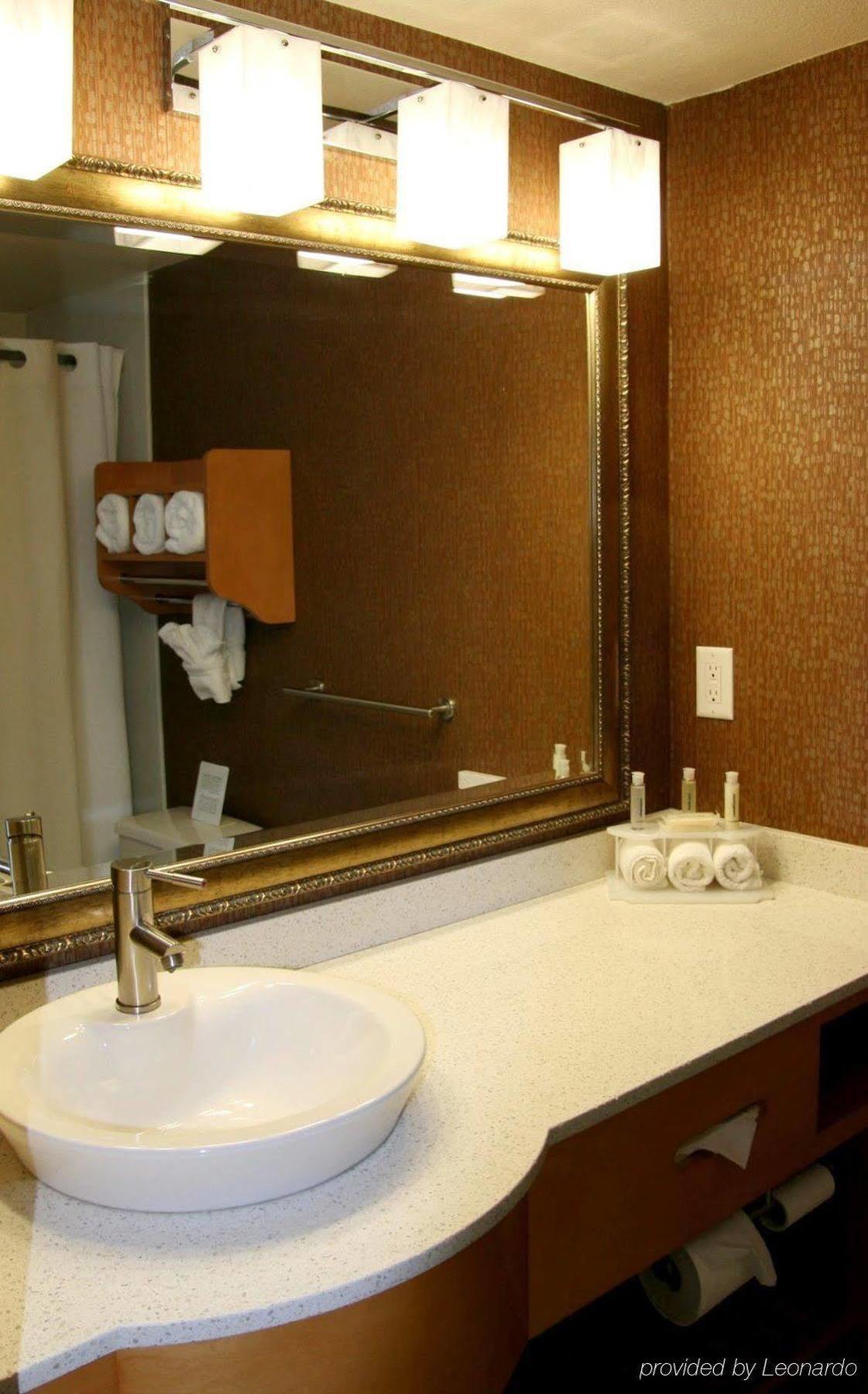 Holiday Express - Cannery Row By Ihg 3*