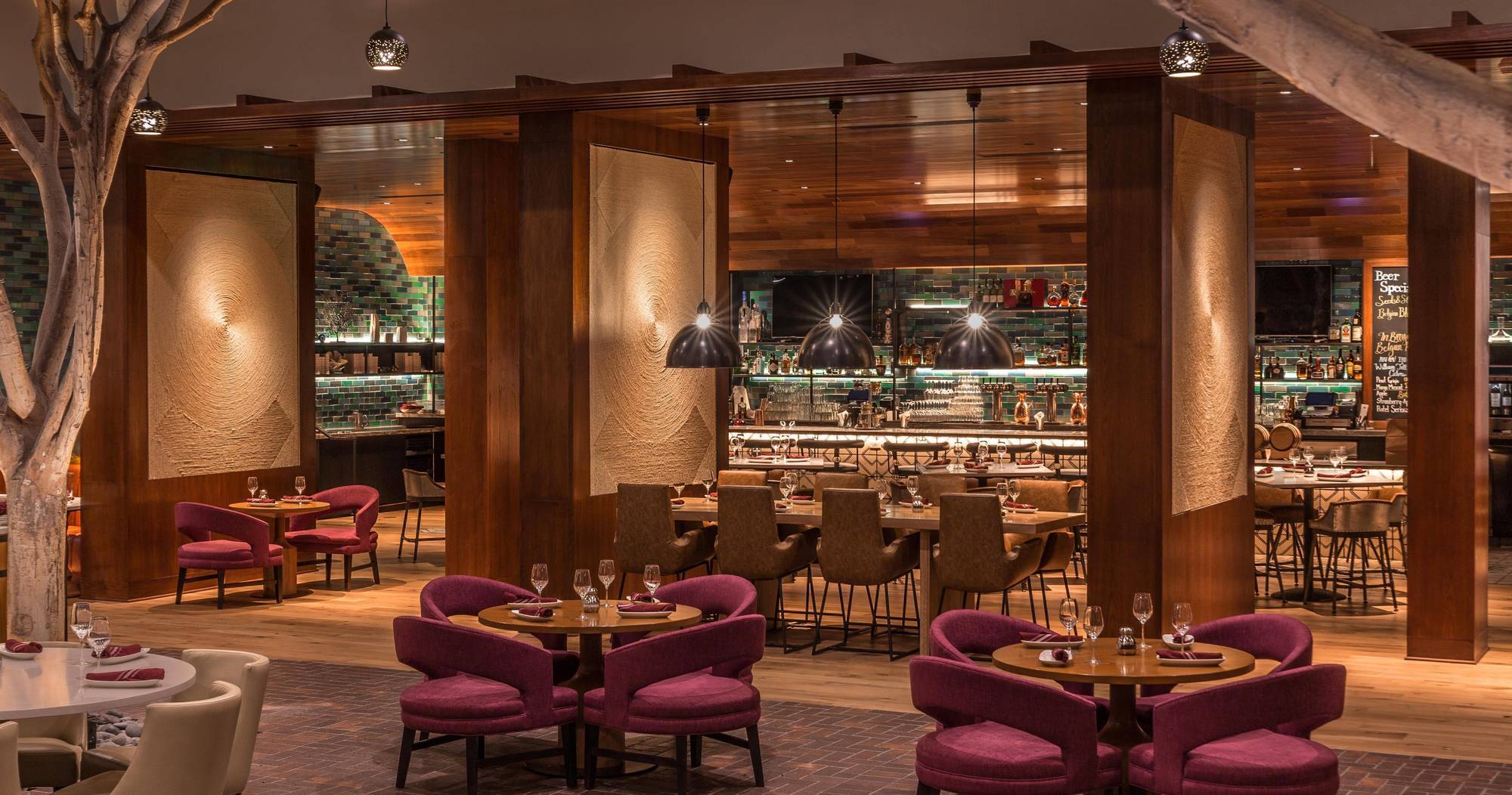 Hotel Portola &