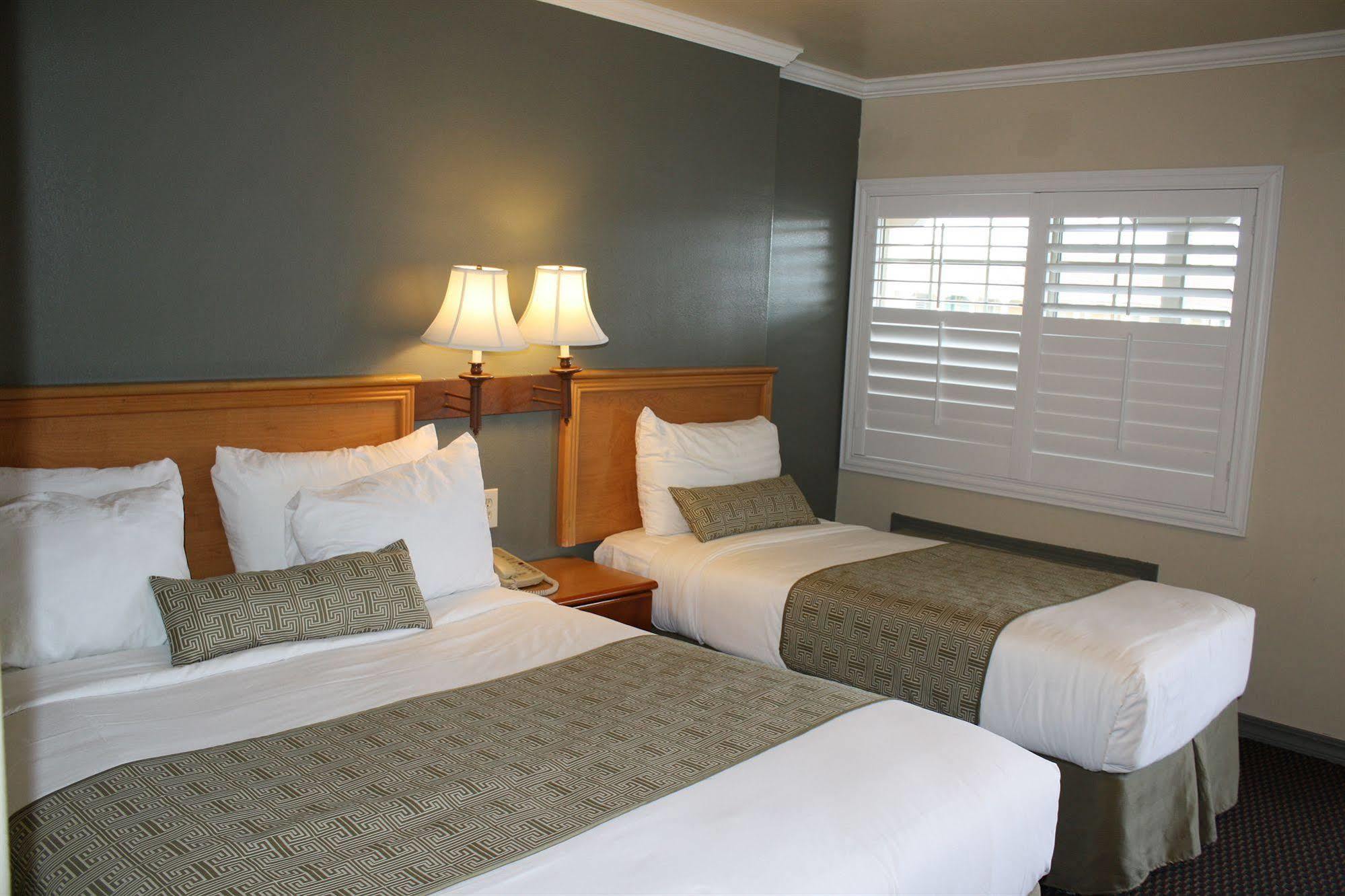 Motel El Castell Monterey