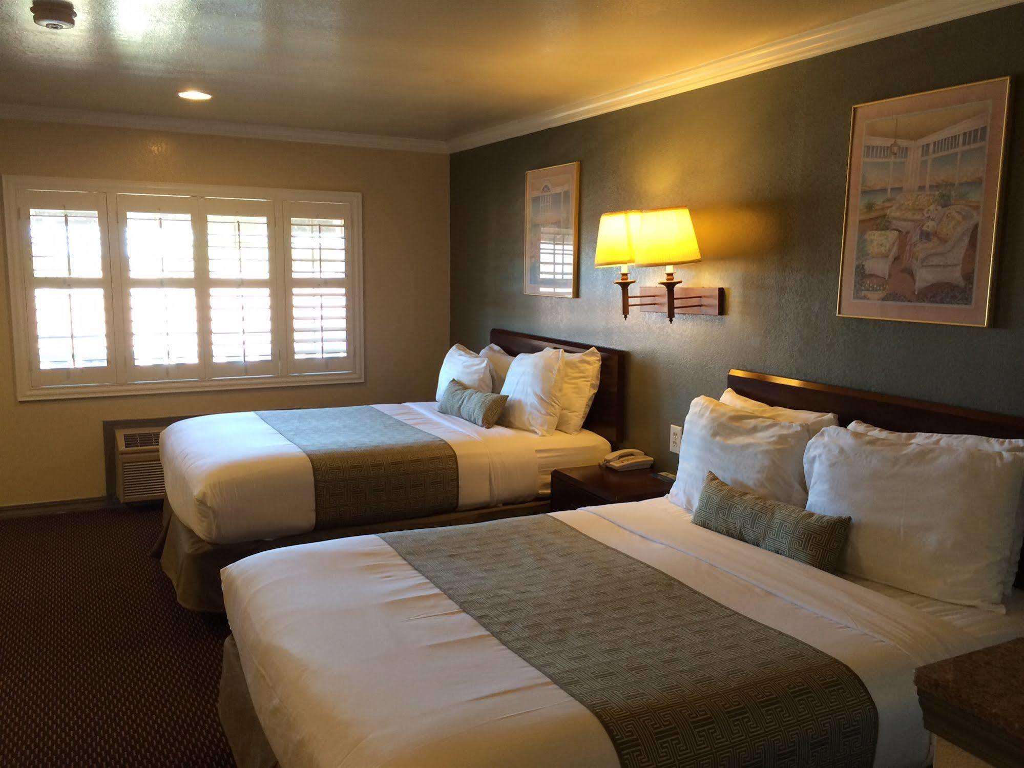 El Castell Motel 2*