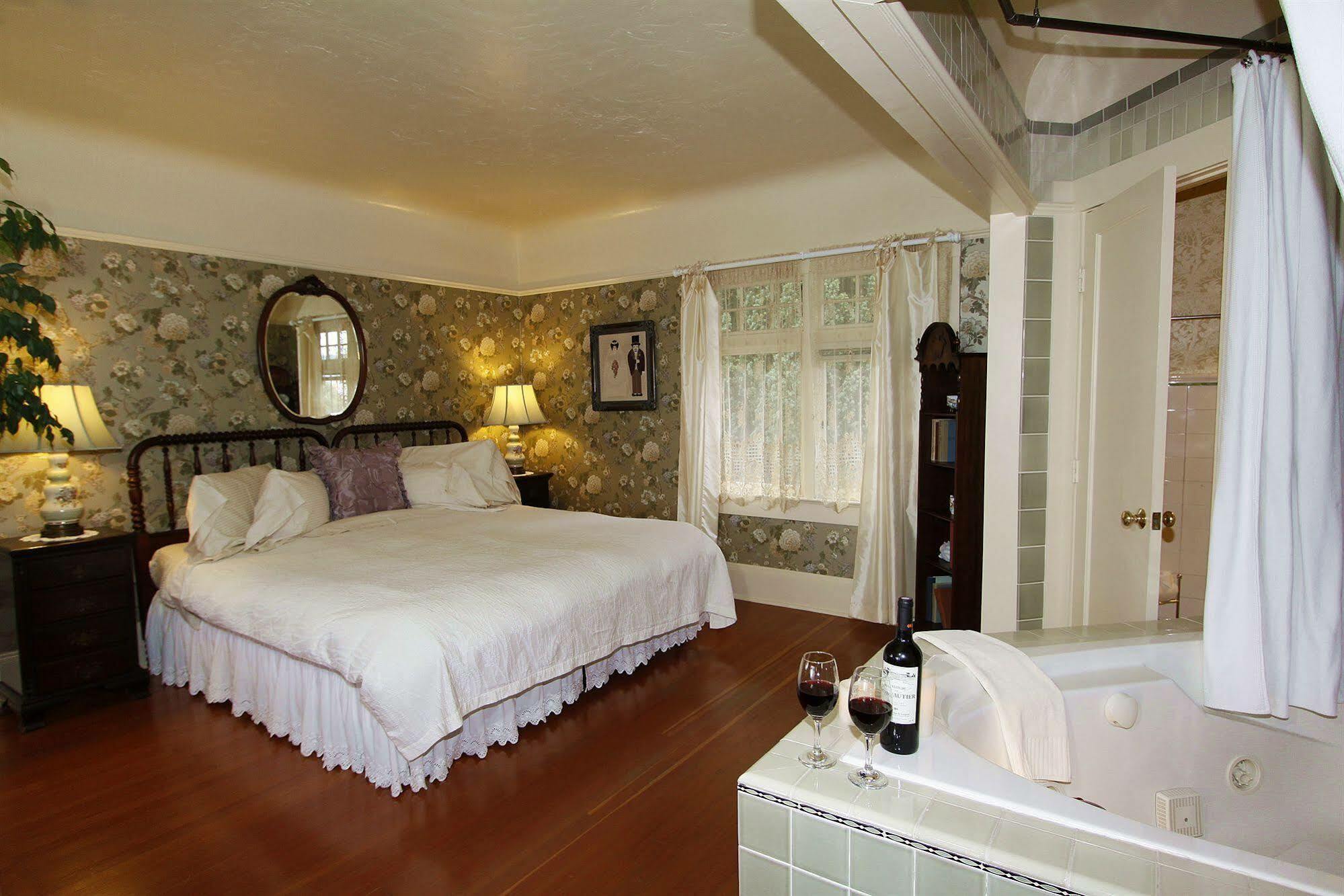 Bed & Breakfast The Jabberwock 3*