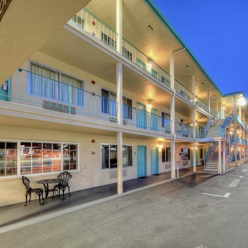 The Stevenson Motel 3*