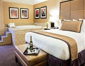 Hotel Mariposa And Monterey