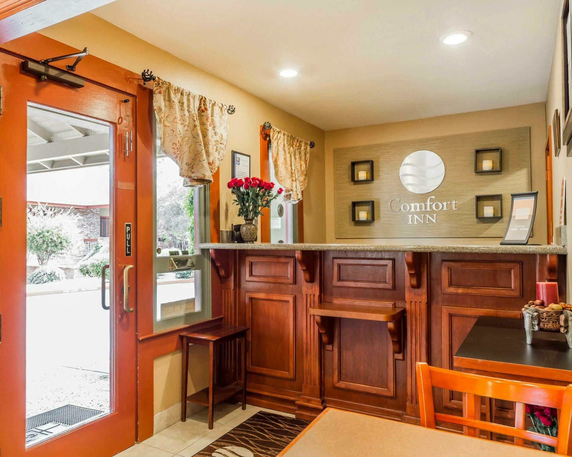 Inn Comfort Peninsula Airport 2*
