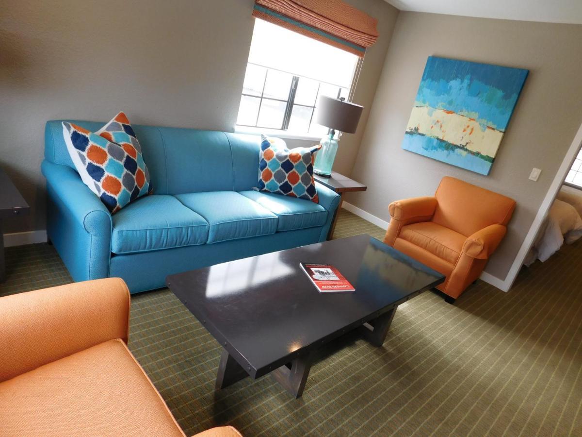 Hotel Wave Street