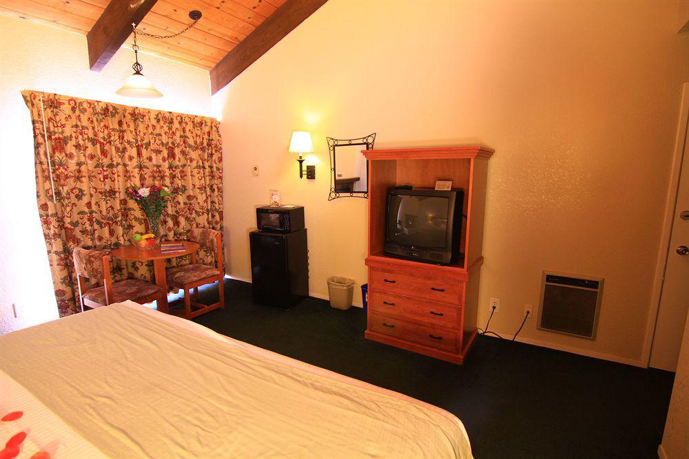 Hotel Munras Monterey