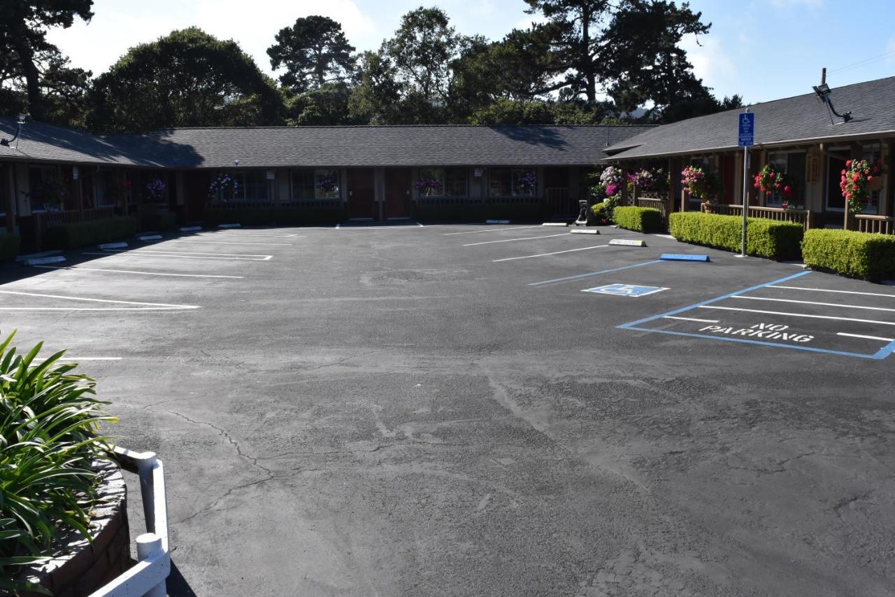 Padre Oaks Motel