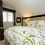 Old Monterey Inn