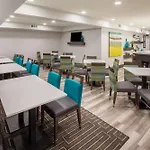Hampton Inn Monterey