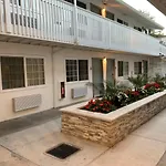 Stargazer Inn And Suites