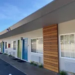 Super 8 By Wyndham Monterey