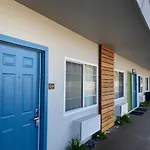 Super 8 By Wyndham Monterey