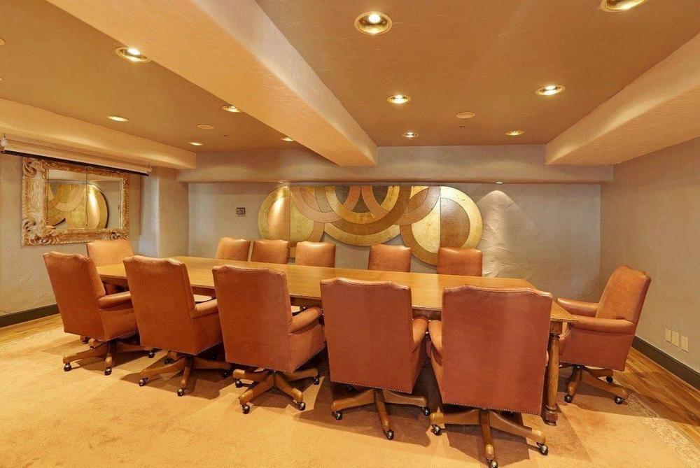 Pacific Hotel 4*