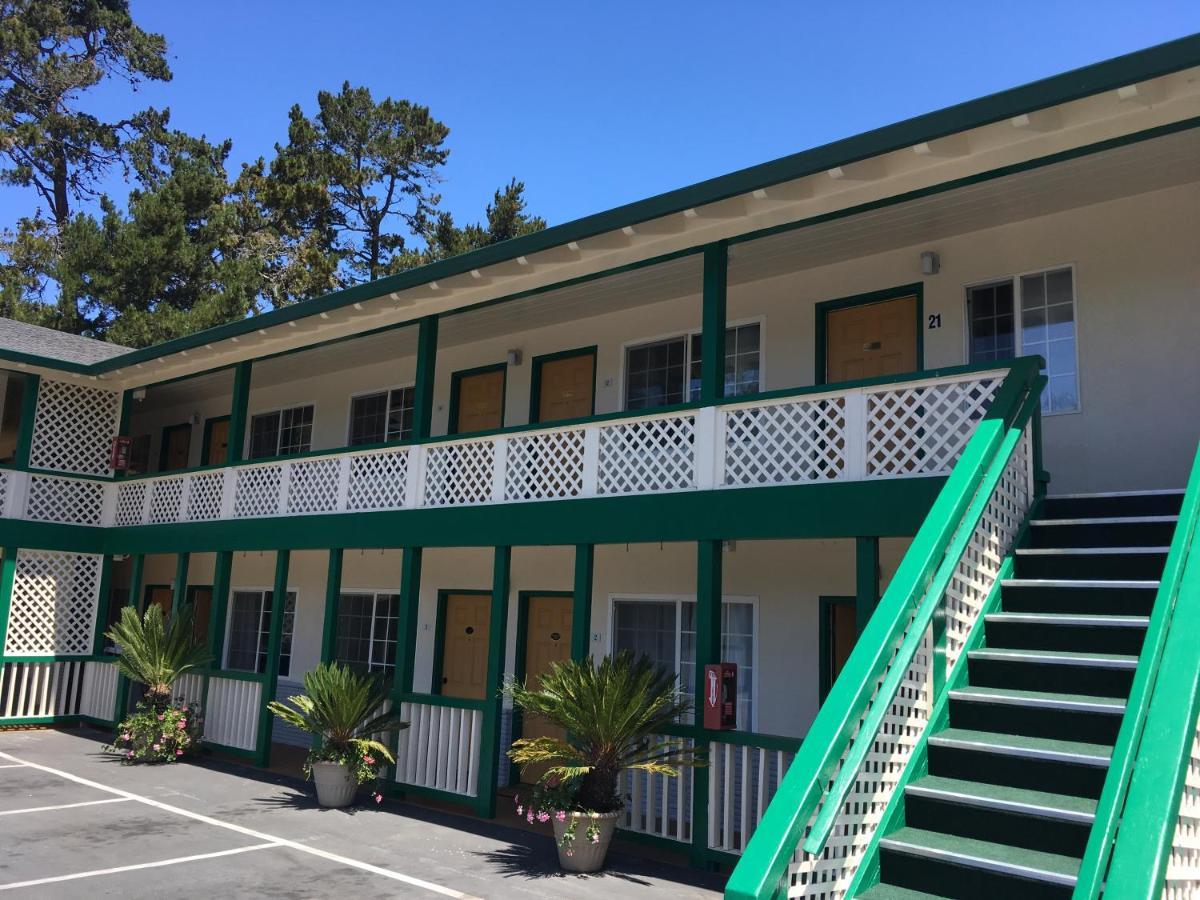 Pines Motel Monterey