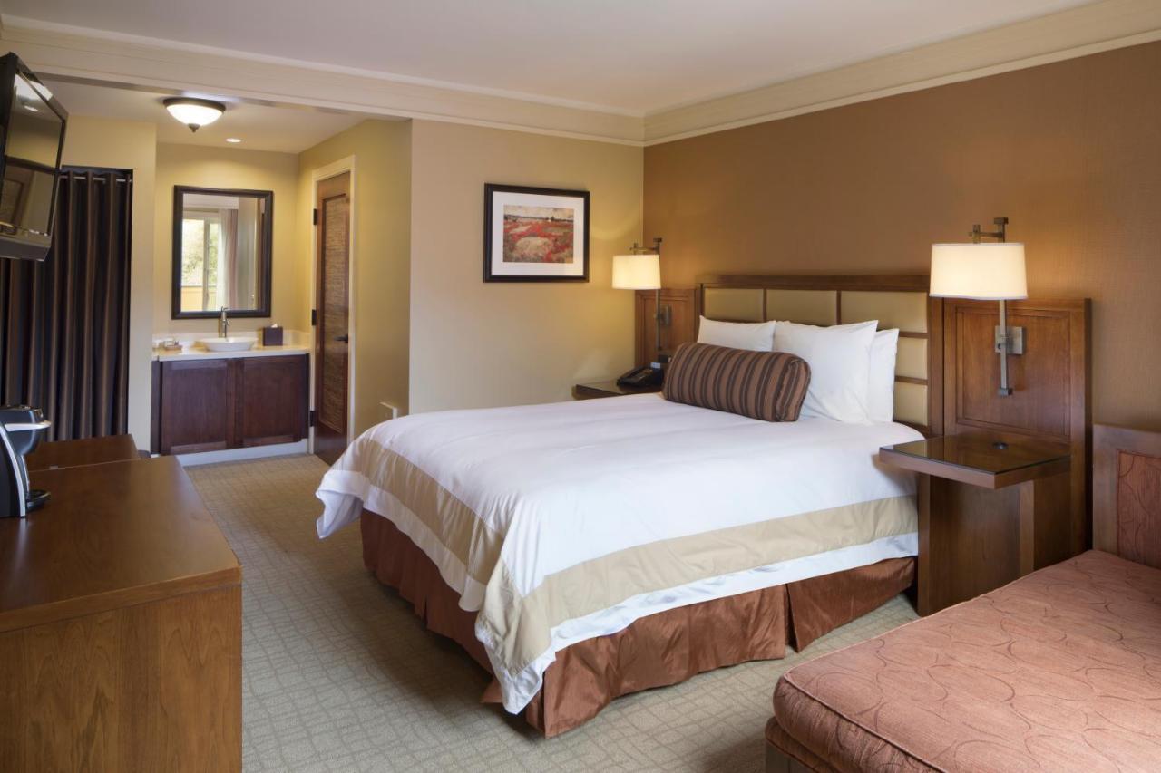 Abrego 4* Monterey