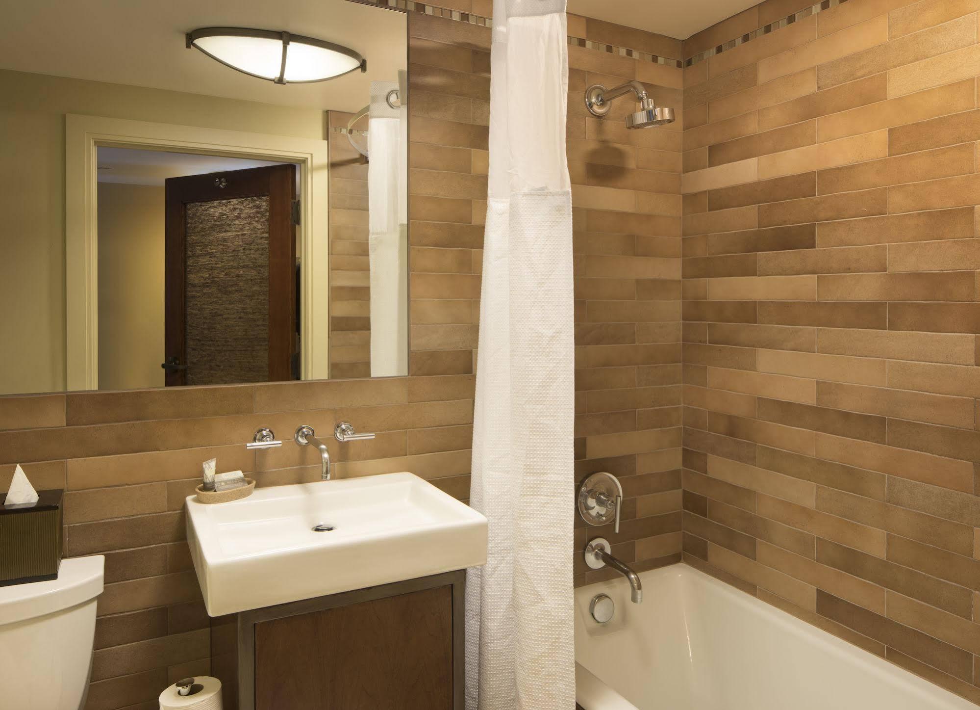 Abrego Hotel 4*