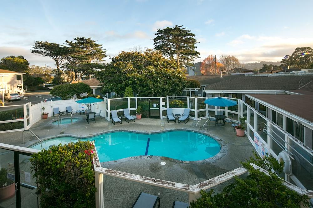 Bay Hotel 3*