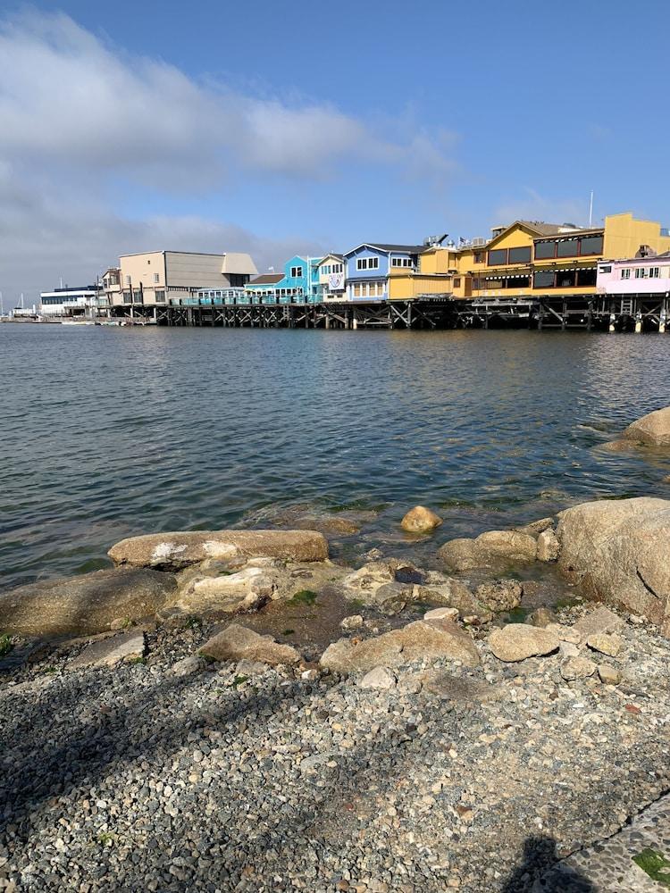 Oceanside 2* Monterey