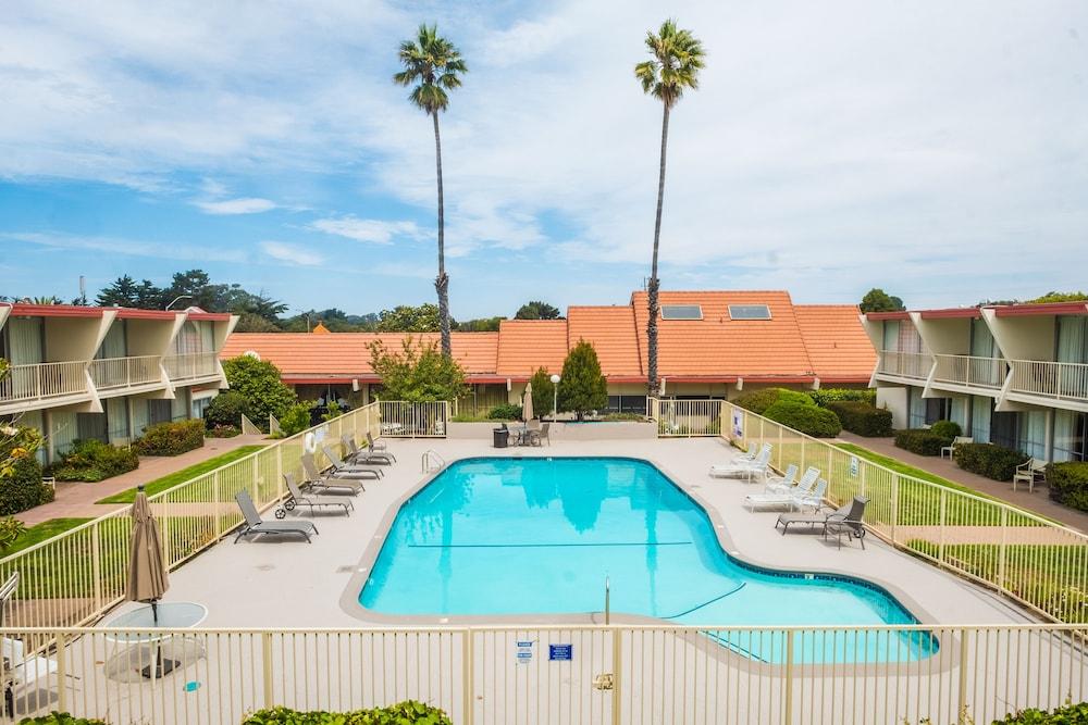 Travelodge By Wyndham Bay Hotel Monterey