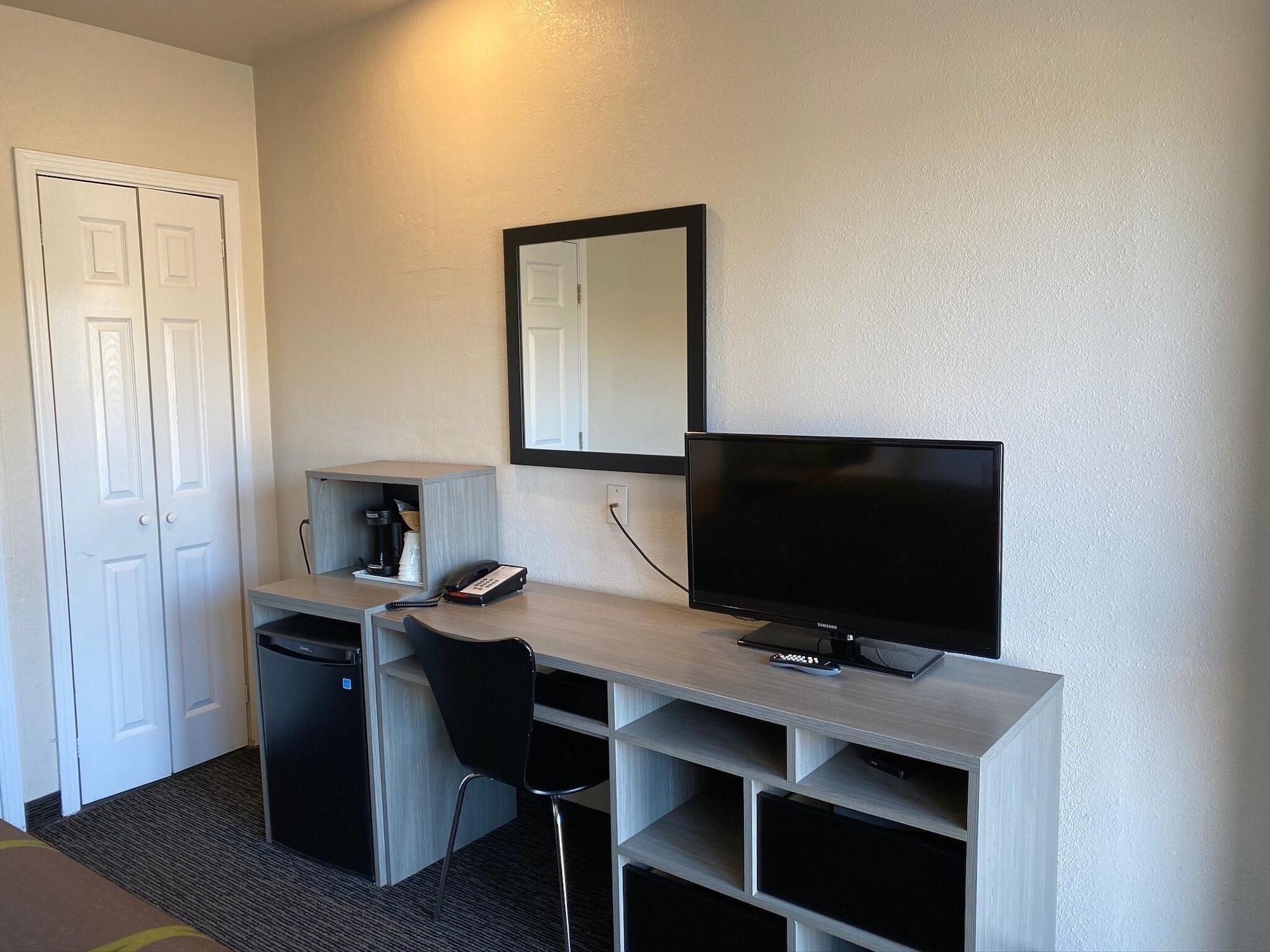 Motel Super 8 By Wyndham 2*