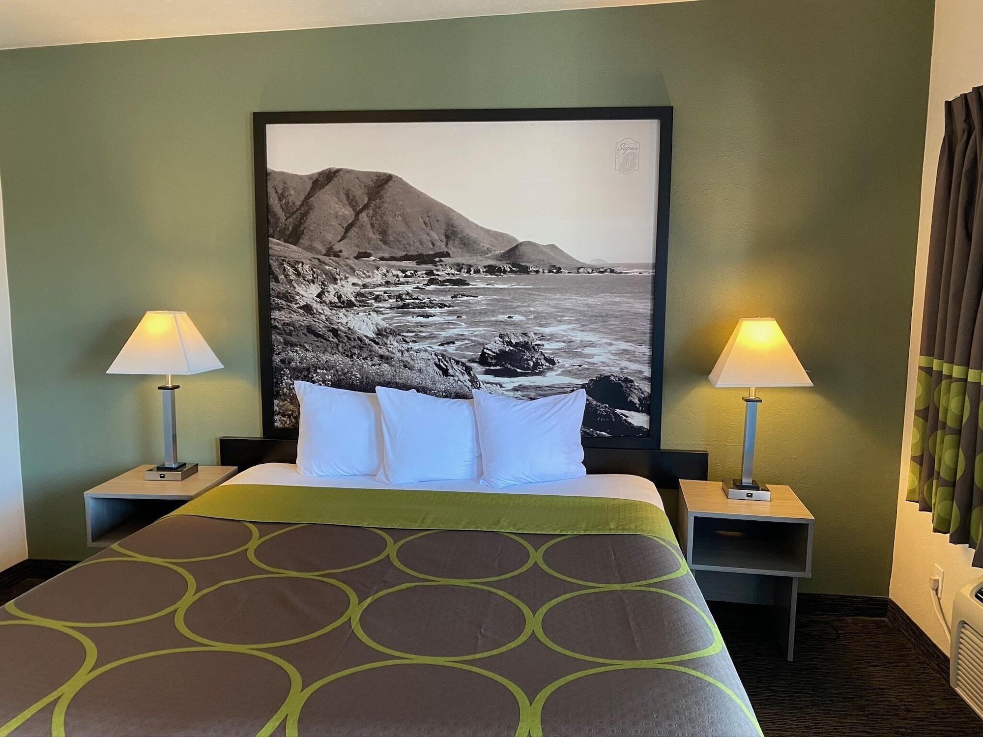 Super 8 By Wyndham 2*